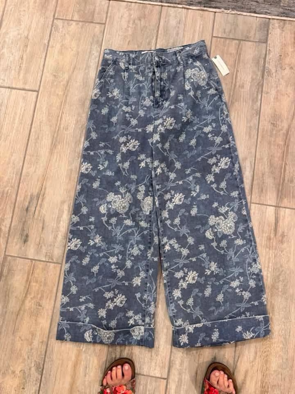 Pilcro The Leon Double Hem High-Rise Wide-Leg Cuffed Jeans size 27 NWT - Picture 4 of 9